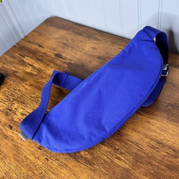 ATHLETA Kinetic Waist Pack Merlin Blue Nylon Adjustable Belt Fannie Bag 656732 - Picture 5 of 13